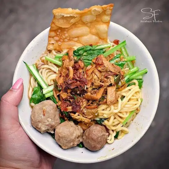 LOWONGAN KERJA – COOK MIE AYAM (HALAL FOOD STREET)