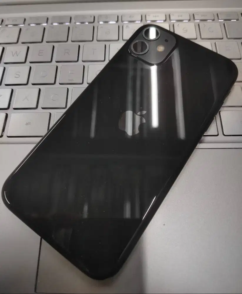 iPhone 11 128GB Black Inter Fullset Ori