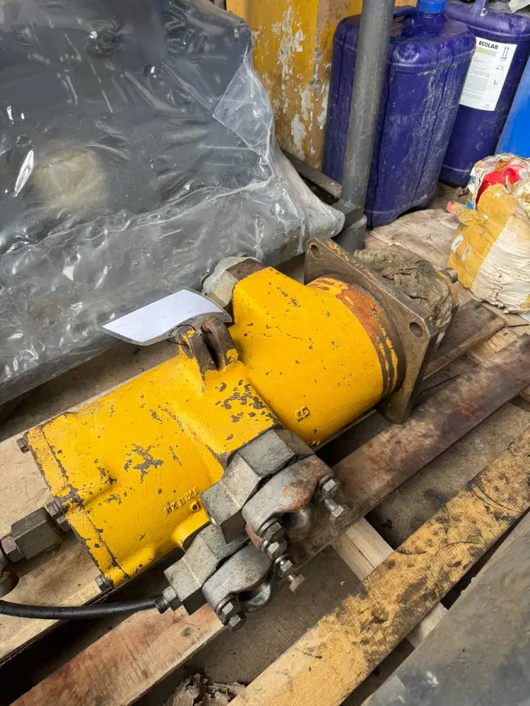 SWIVEL JOINT ASS'Y PC2000-8 Komatsu (PN:703-15-0013)