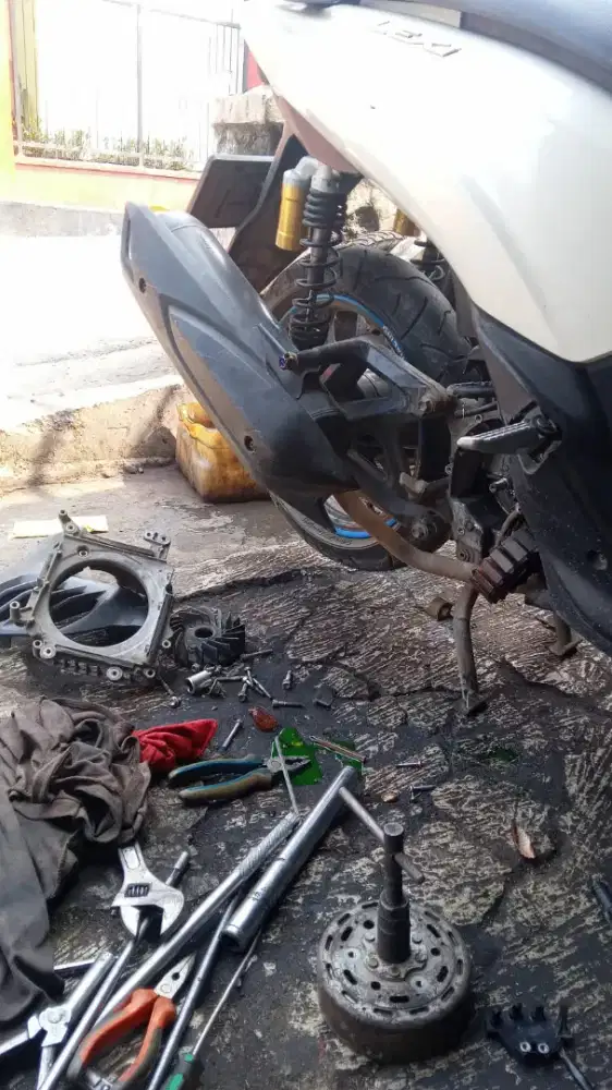 Mekanik sepeda motor