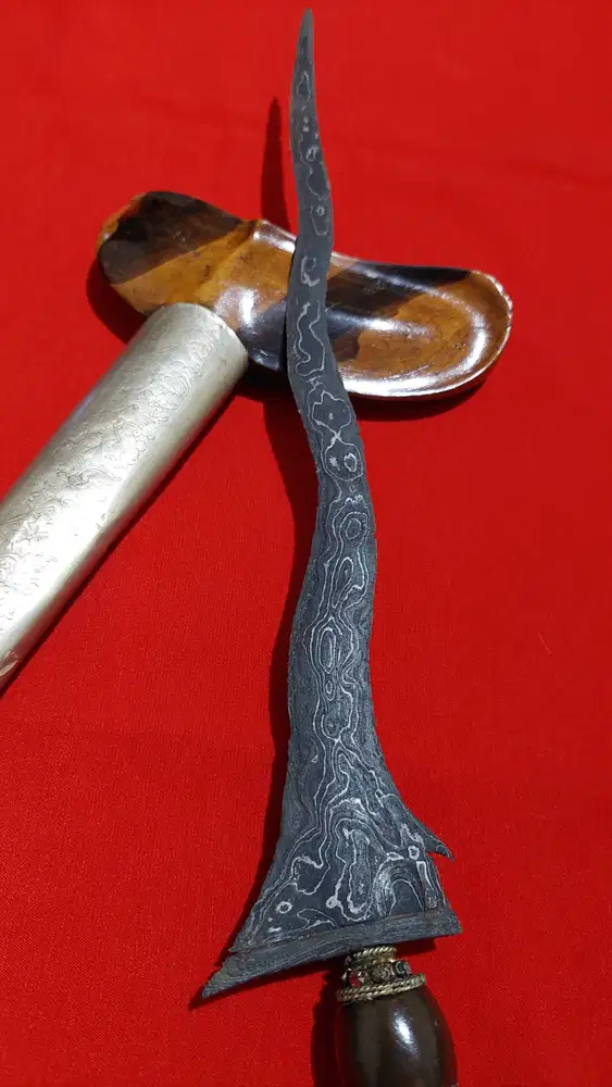 Keris Luk 5 Kebo Dhengen Tiban Sepuh