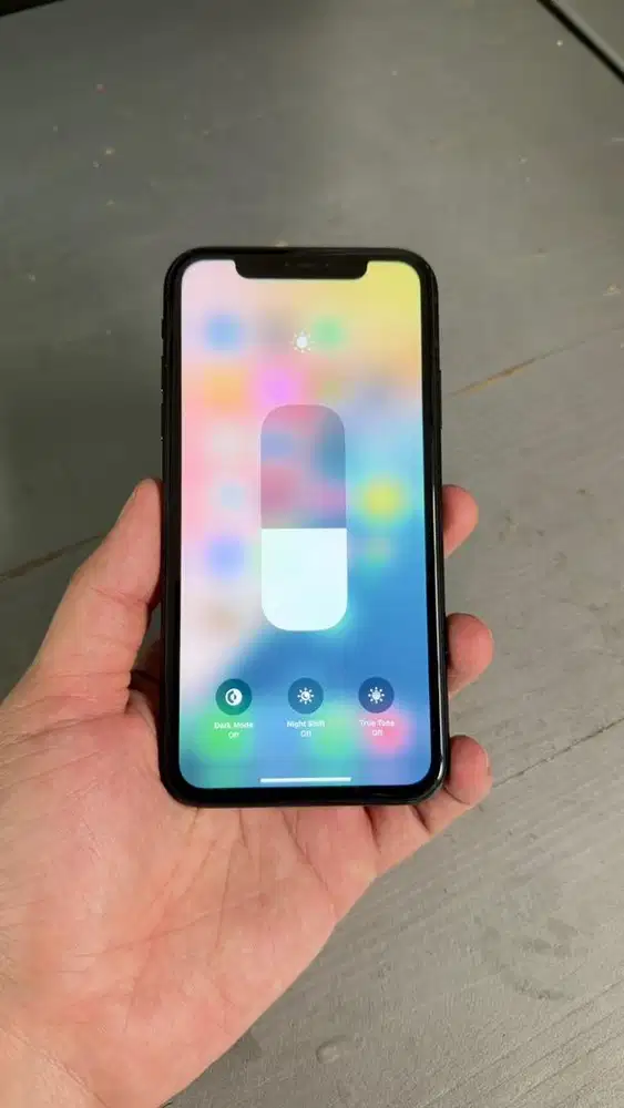 Iphone Xr Black 128GB Resmi Ibox Hp charger