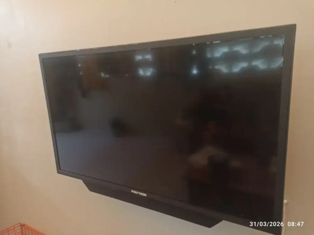 Polytron LED 32inch segel normal semuanya