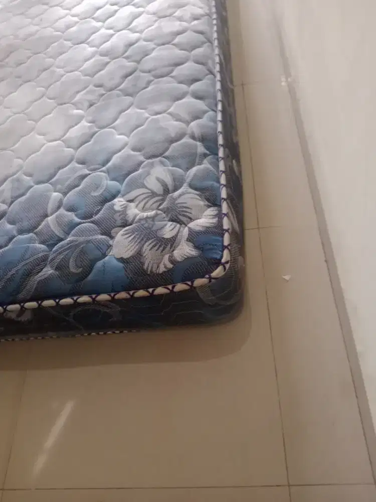 Spring bed ukuran 180x200