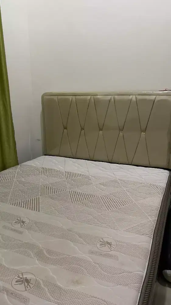Dijual !!!Tempat Tidur (ANGEL SPRINGBED) Jamin bagus !!!