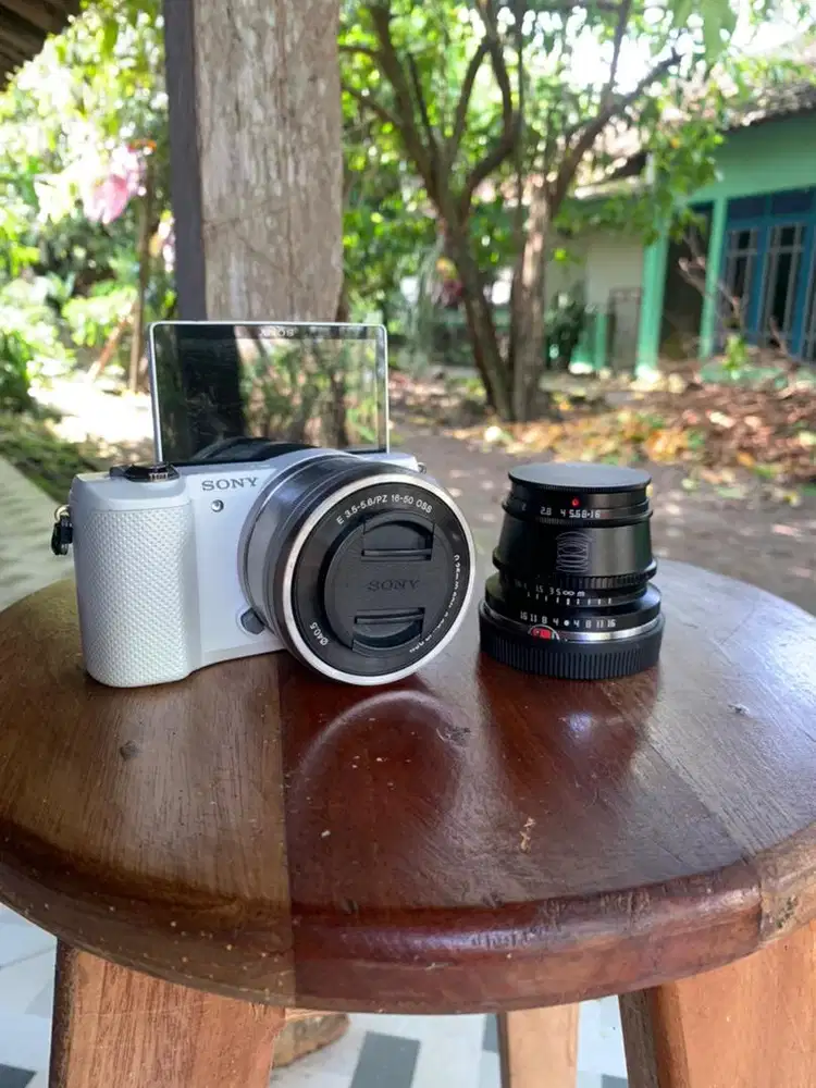 Super Hemat Sony a5000 dengan 2 lensa