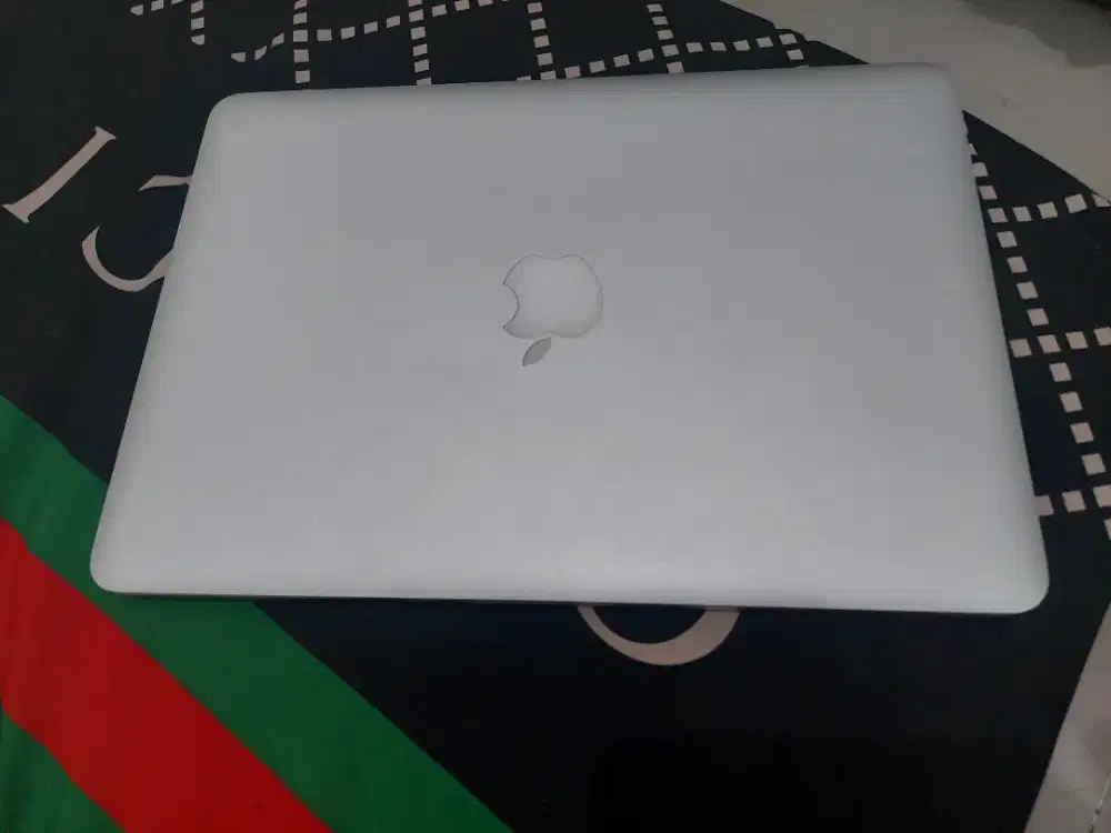 macbook pro 13inch 2015