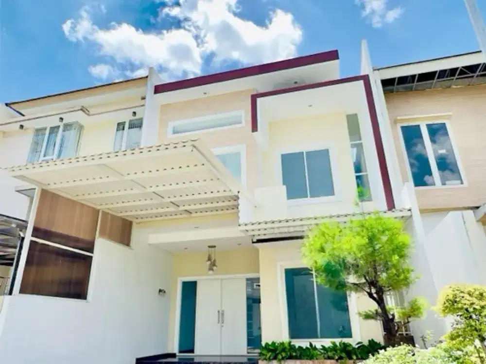 DIJUAL rumah Pakuwon city dekat Pakuwon city mall (pcm)