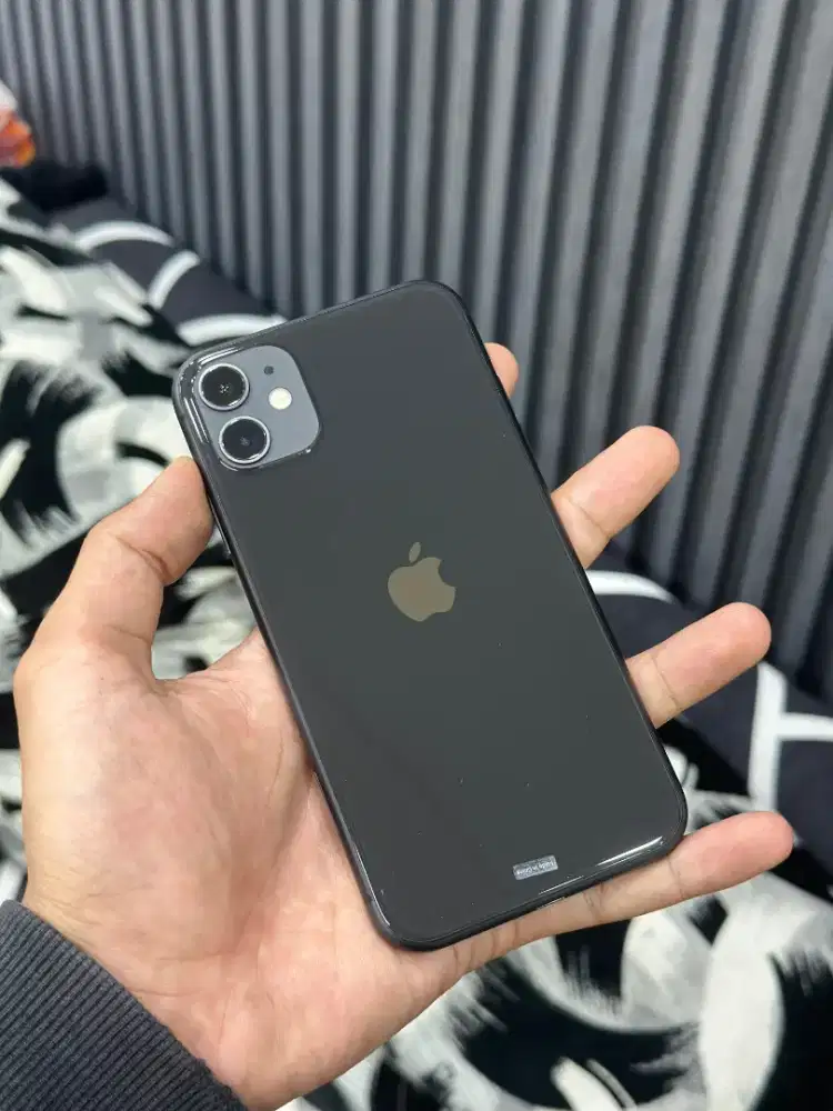 iPhone 11 128Gb iBox