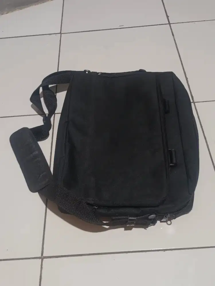 Tas original bawaan laptop merk hp