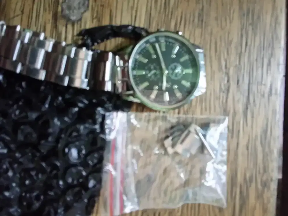 Jam tangan pria analog