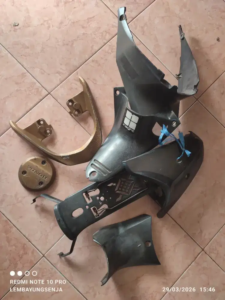 Sperpart supra x125 injeksi