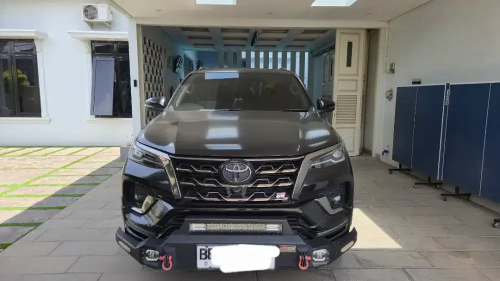 Fortuner gr sport 4x2 tahun 2023