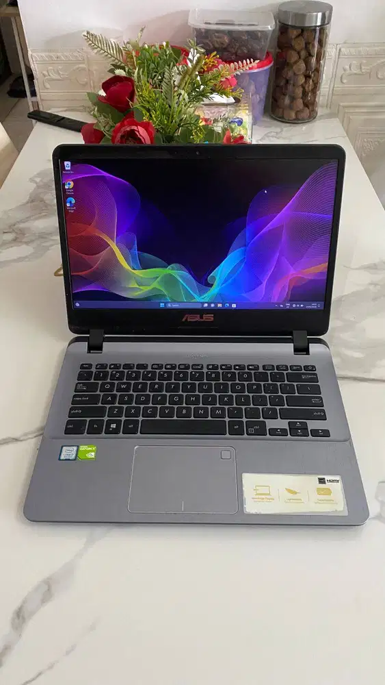Laptop Grafis Asus A407UF Intel Core i7 gen 8 ram 8Gb SSD 256GB Dual V
