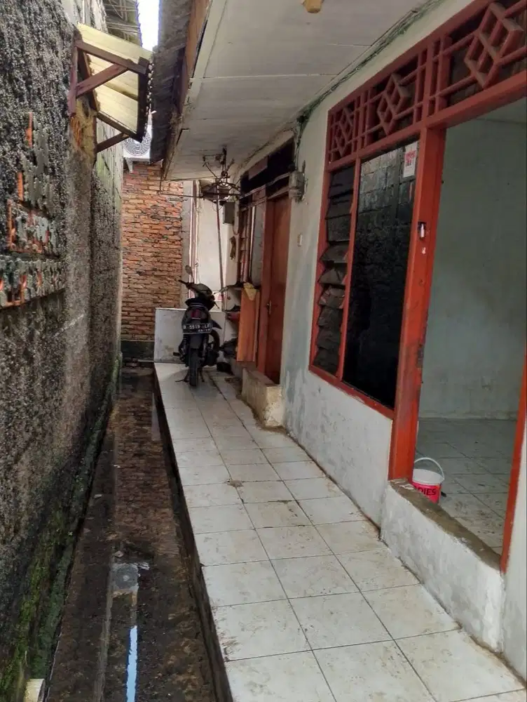 Dijual Cepat Rumah Kontrakan 3 Pintu (Harga di Bawah NJOP)