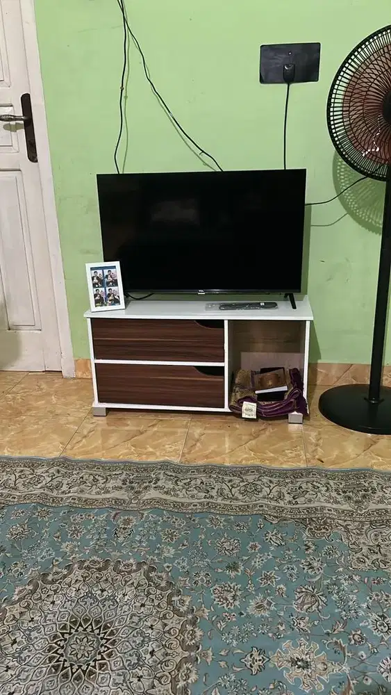 DIJUAL ANDROID TV TCL 32 INCH