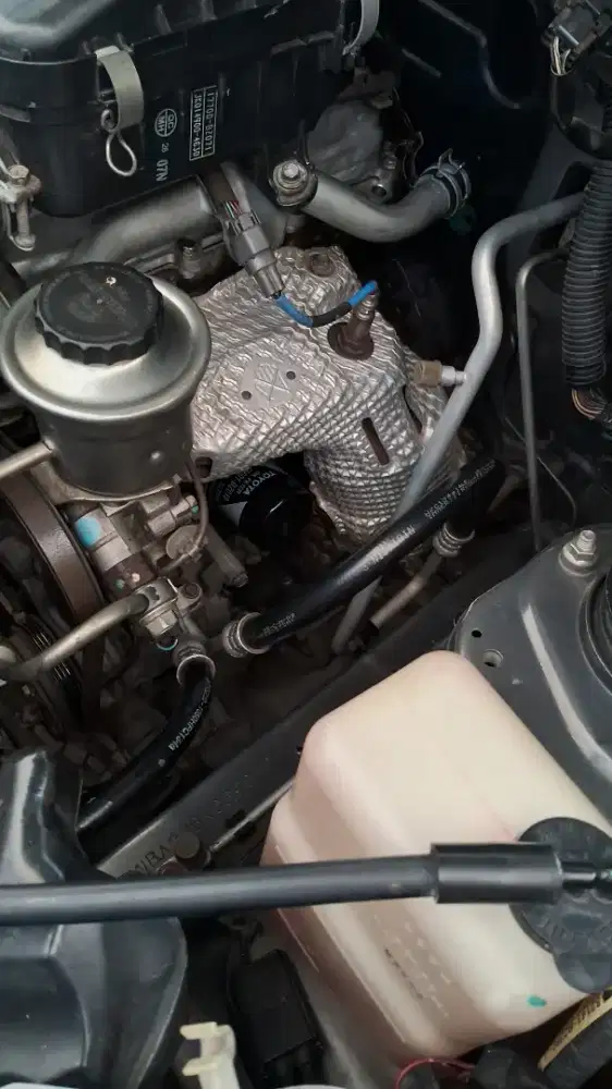 AVANZA 2011 E Low KM