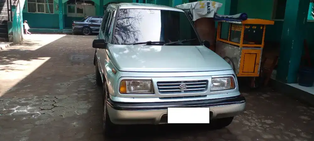 Suzuki escudo sidekick