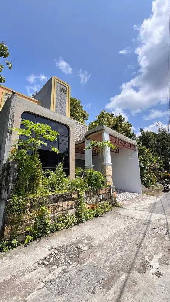 DIJUAL KOST DAN PENGINAPAN JOGJA DI DEKAT JALAN RAYA WATES