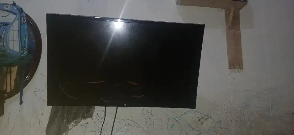 Mi tv 32inc minus mati layar retak