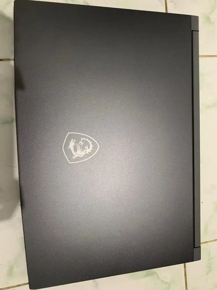 Laptop MSI Gaming Thin 15 B13VE