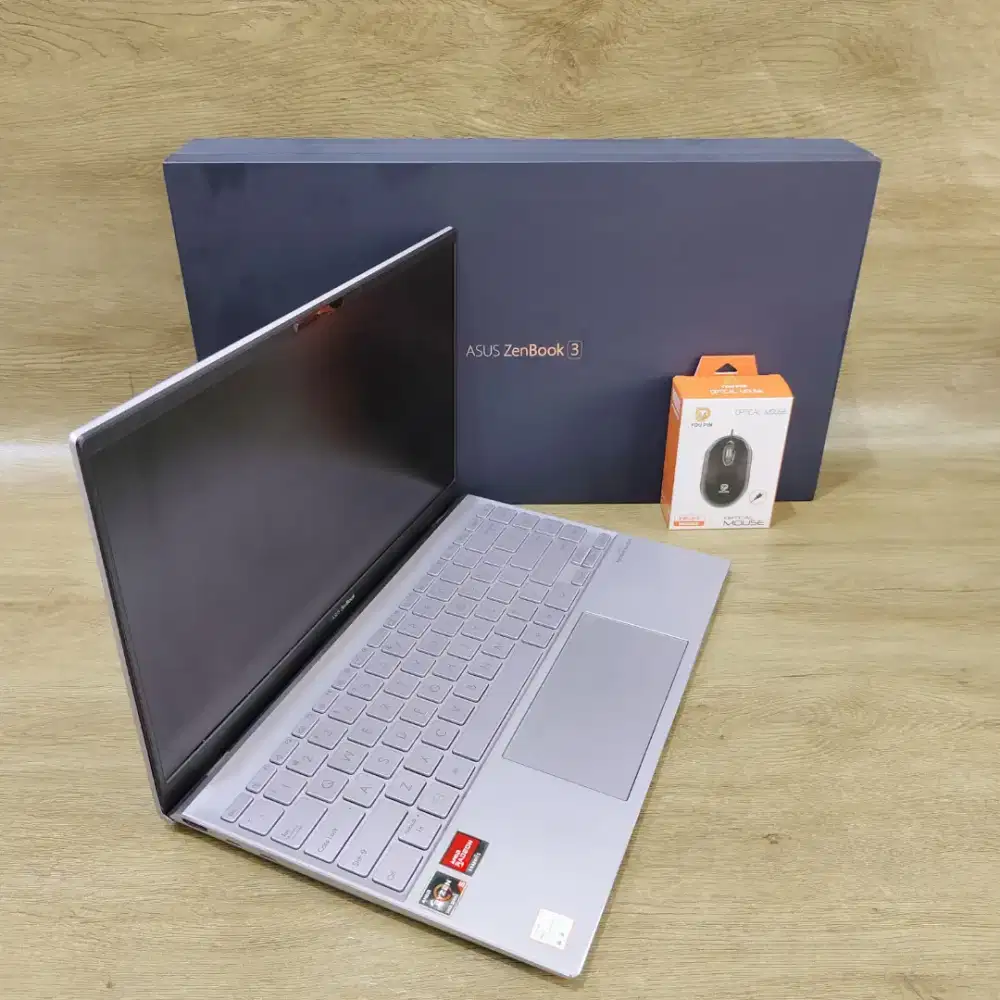 LAPTOP ASUS ZENBOOK UM425UAZ SLIM RYZEN 5 (5000Series) RAM 8GB