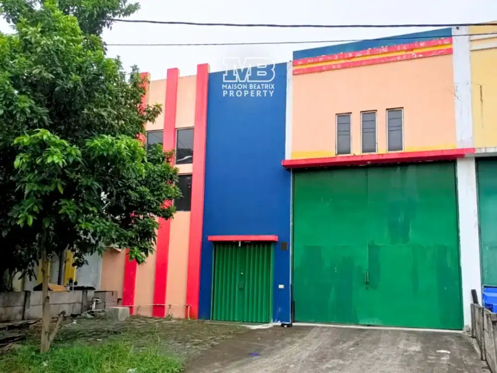 DISEWAKAN GUDANG SIAP PAKAI COCOK UNTUK USAHA ATAU KANTOR, LOKASI STRATEGIS BEBAS BANJIR