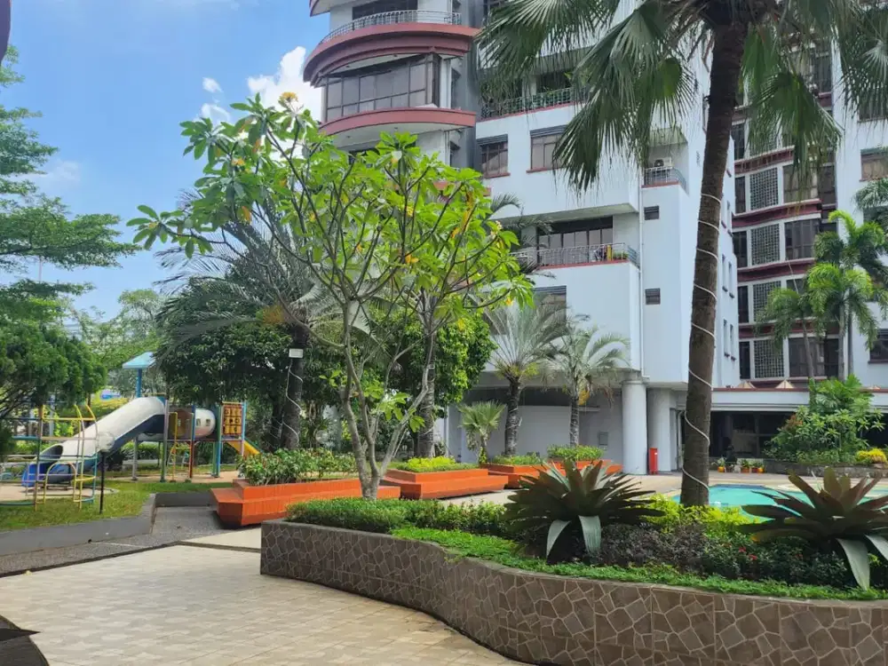 Disewakan Apartemen di Area Komersial yg Strategis di TB Simatupang, Jakarta Selatan