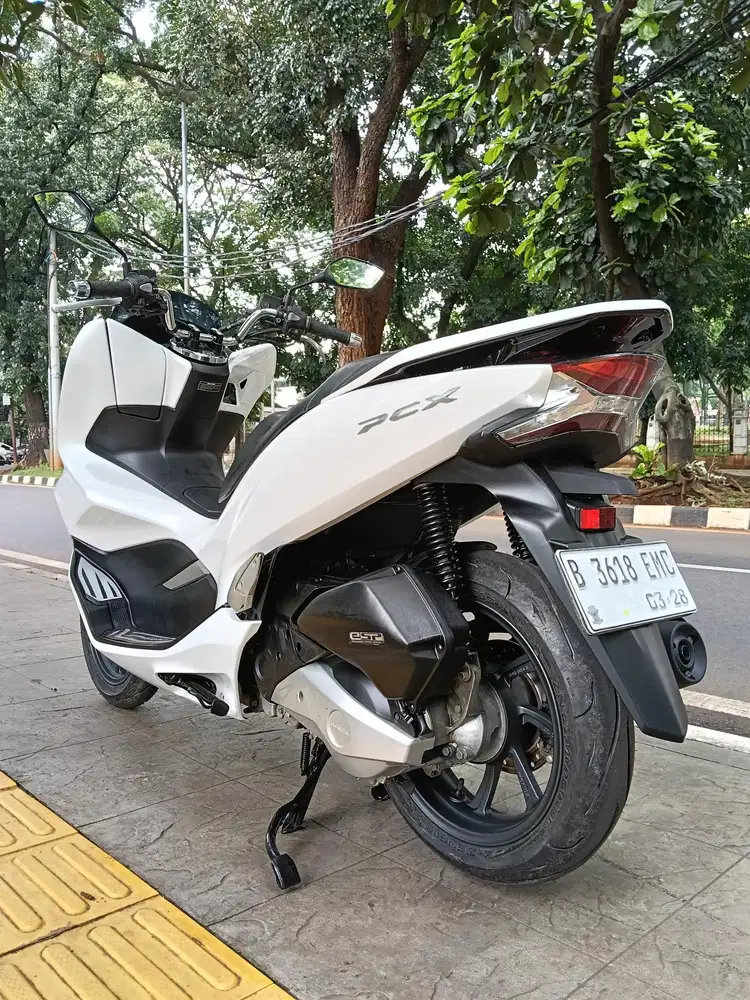 DIJUAL CASH HONDA PCX 150 CBS ISS THN 2018 PAJAK IDUP SIAP PAKAI