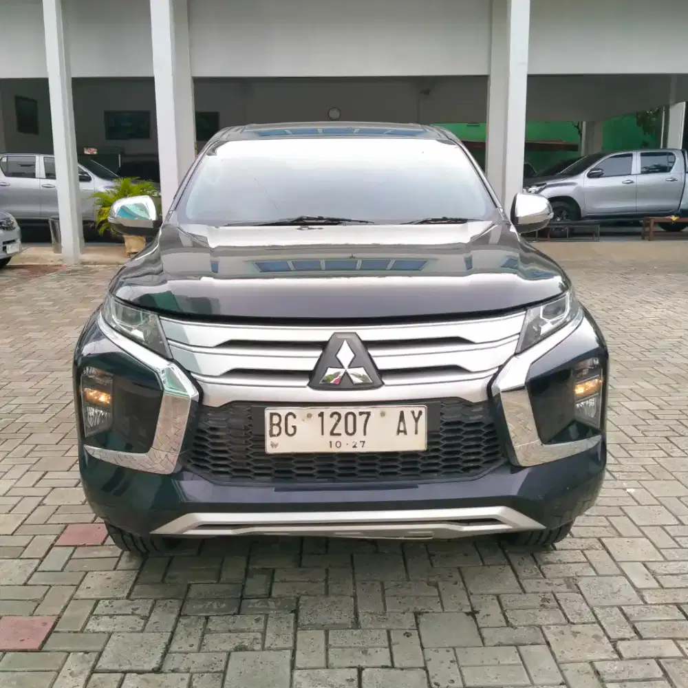 MITSUBISHI PAJERO SPORT GLX 4X4 2.5 MT 2022
