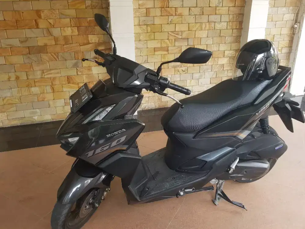 Dijual Honda Vario 1600 ABS tahun 2022