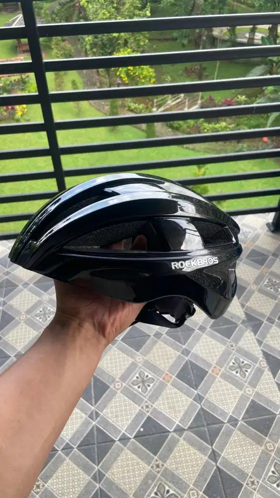 Helm speda rockbross