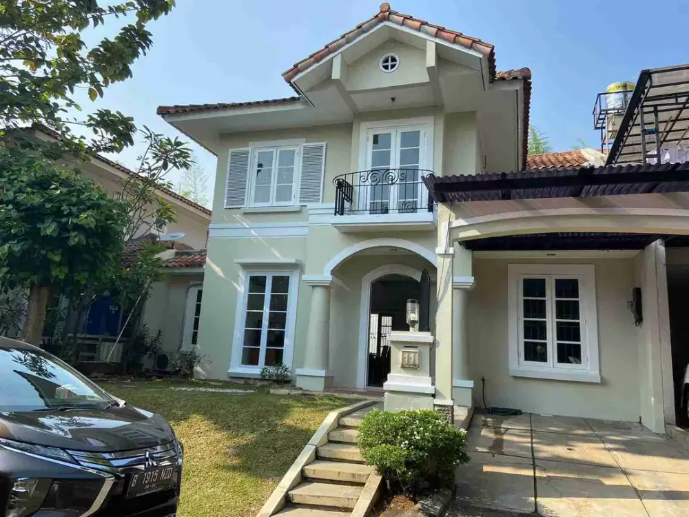 Rumah asri bersih & terawat