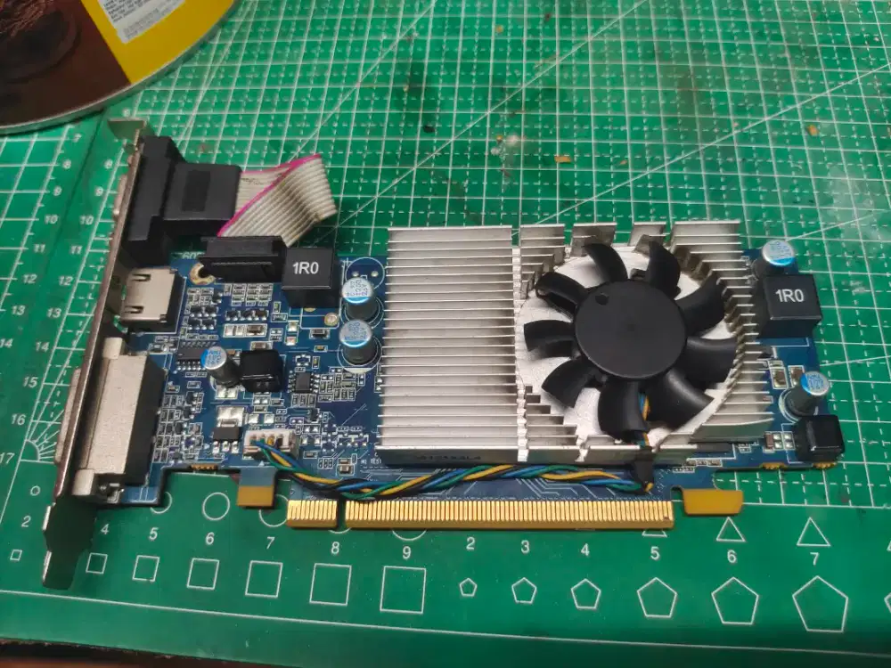 vga pcie 1gb ddr3 128 bit normal