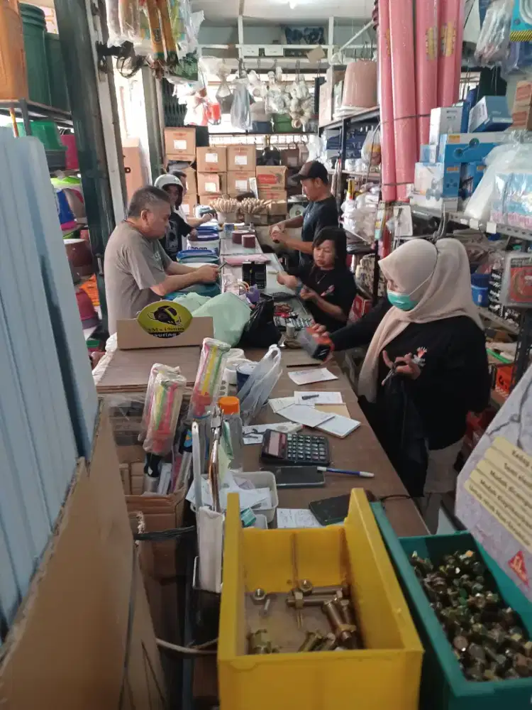 Lowongan Jaga Toko Material