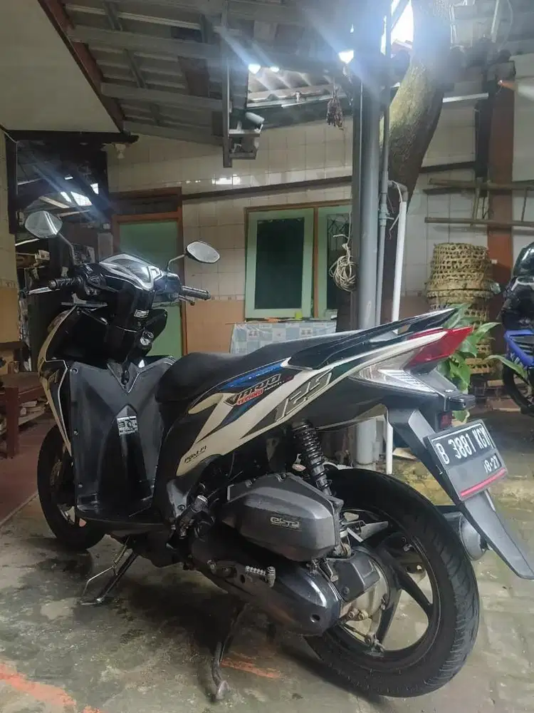 Dijual Vario 125cc 2012