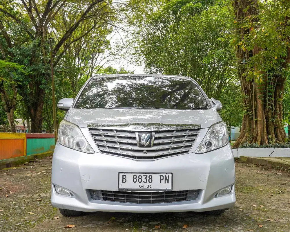 Toyota Alphard 2010 2.4 Automatic