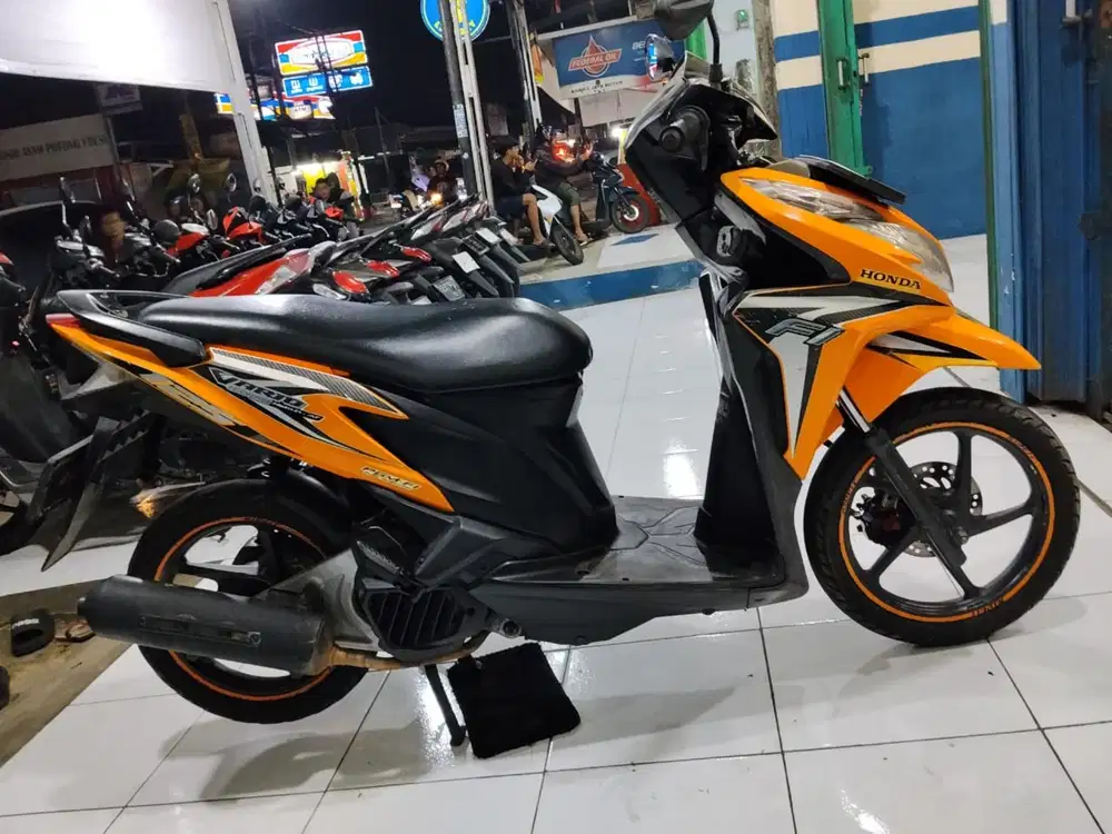 [Jual cepat] honda vario 125 2012 surat lengkap pajak hidup