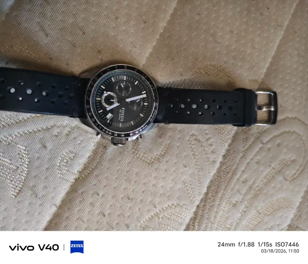 2 buah jam tangan Fossil Chrono