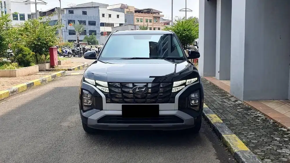 Hyundai Creta Style 1.5 Bose AT 2022 Hitam km.20rb Antikk