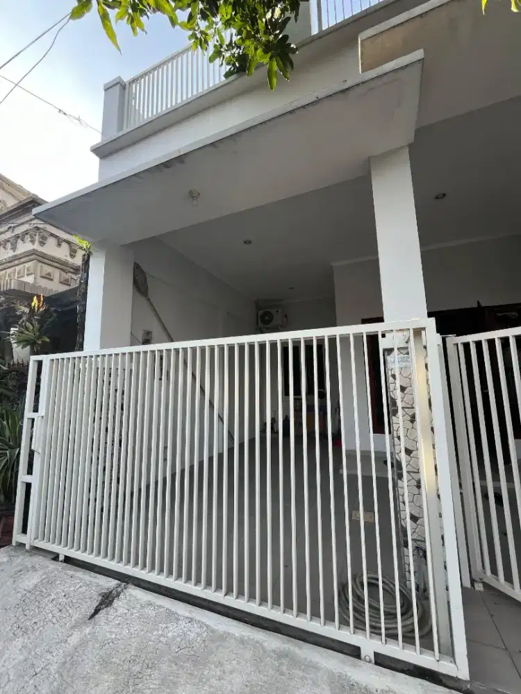 DIJUAL RUMAH FULL BANGUNAN DEKAT MERR RUNGKUT