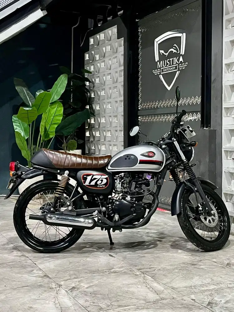 Stok Terbatas!!Kawasaki W175 Cafe th 2021 - Ayu Mustika