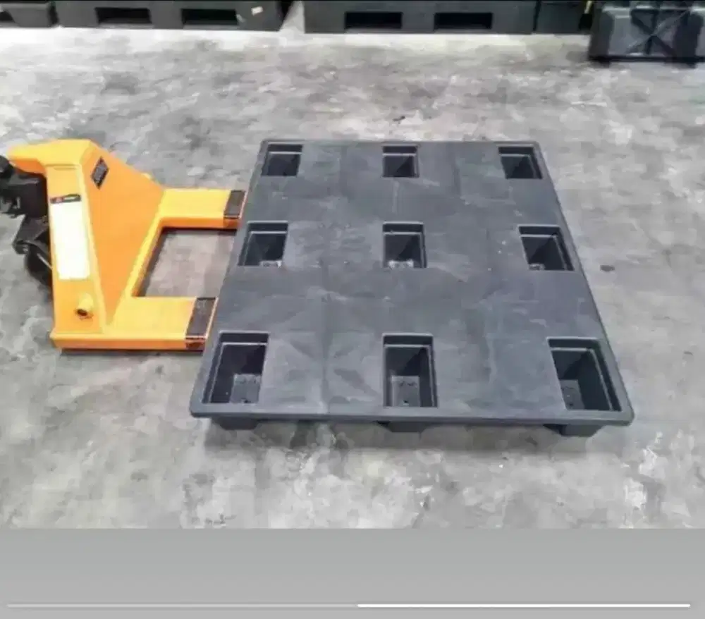 Palet plastik New siap distribusi barang