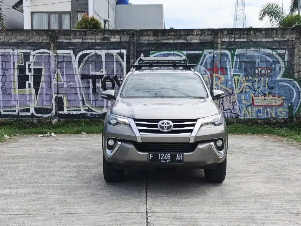 DP 5 jt.! Fortuner vrz 2.4 matic 207