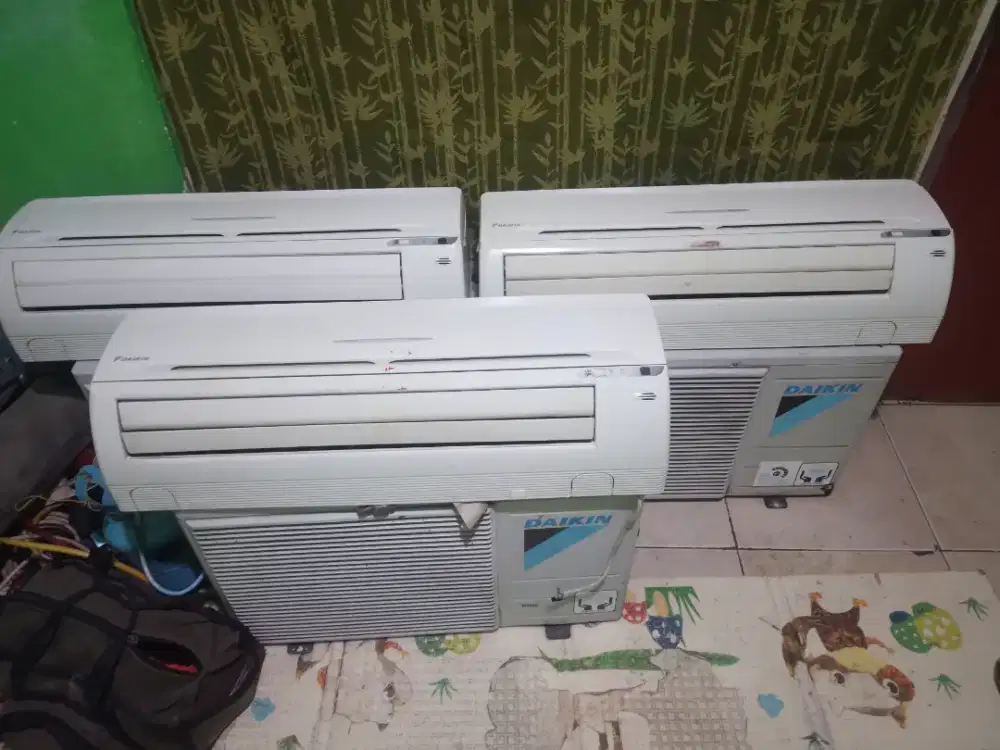 Daikin 1/2 pk stanadar...orysynil bukan serpisan bergaransi