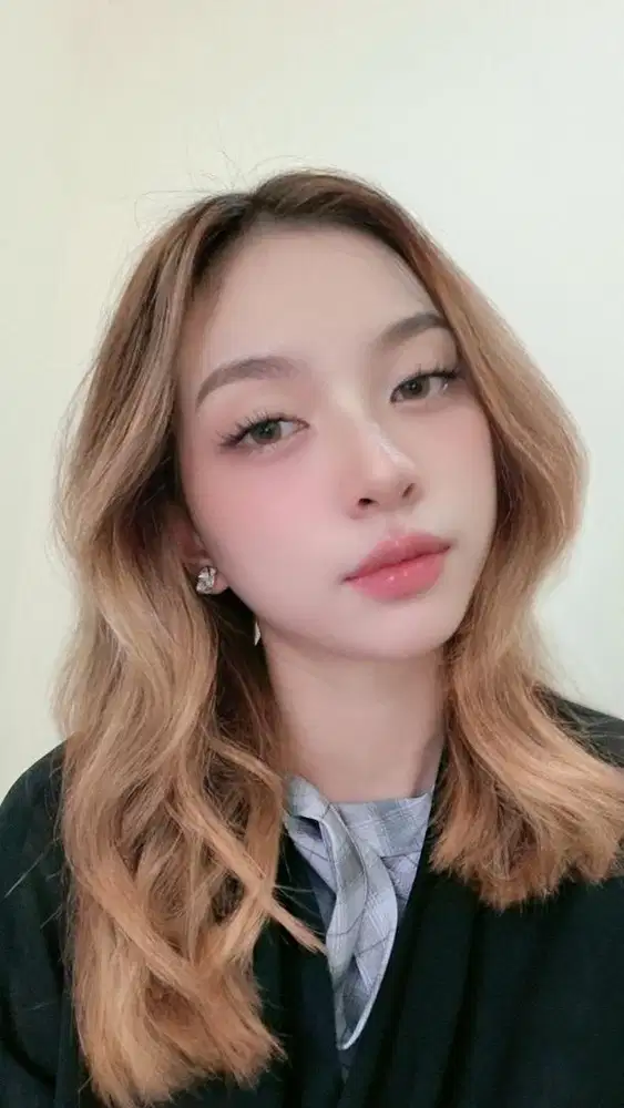 Mencari loker freelance/part time host live