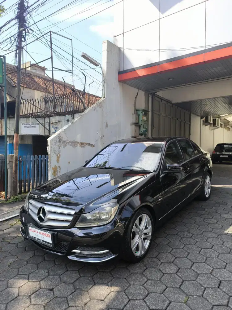 MERCEDES BENZ C 200 1.8 CGI Avantgarde 2011