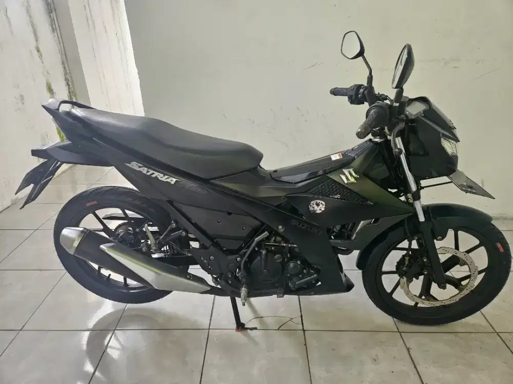 Suzuki Satria Fu Fi Black Predator