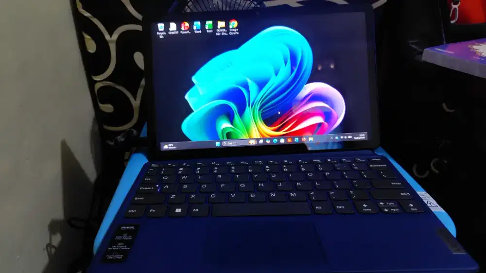 Lenovo Ideapad Duet 3 silahkan di searching di Googling spesifikasinya