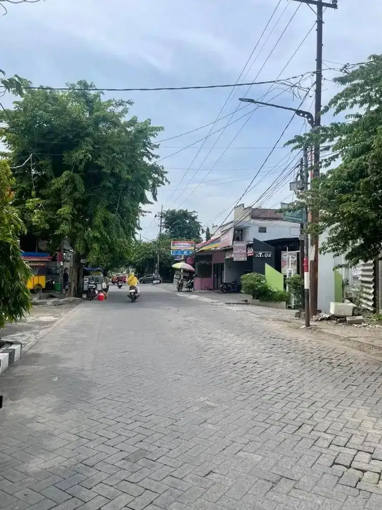 Tnh SHM Raya Griya kebraon